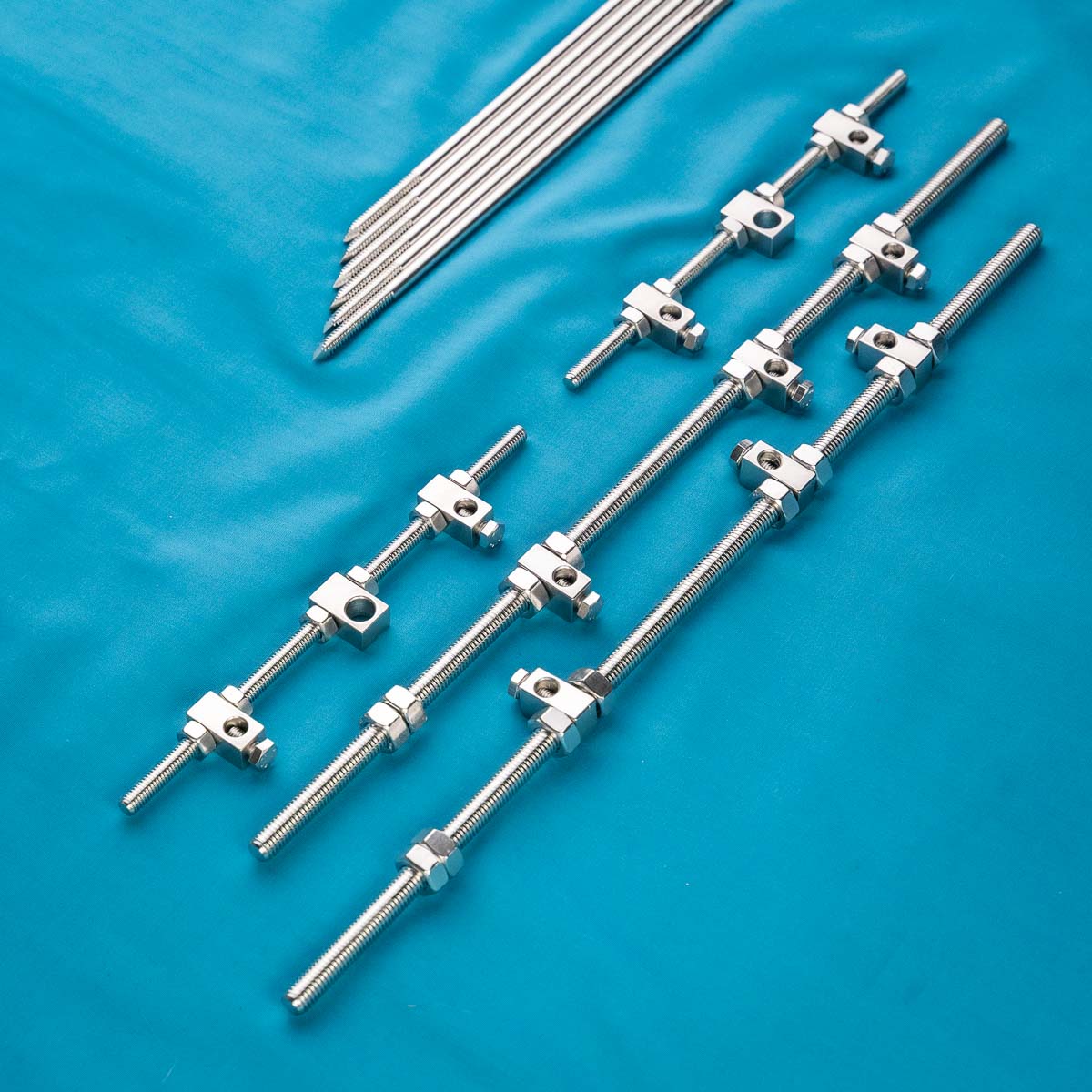 Cố định ngoài chữ T - góc nhìn chính