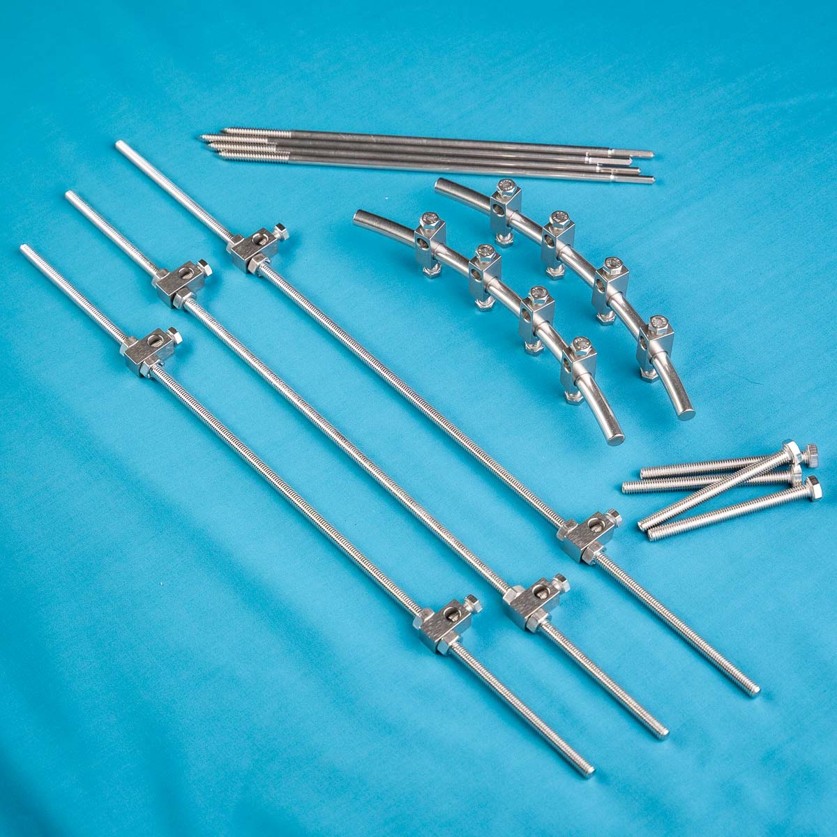 Cố định ngoài Khung chậu - góc nhìn chính